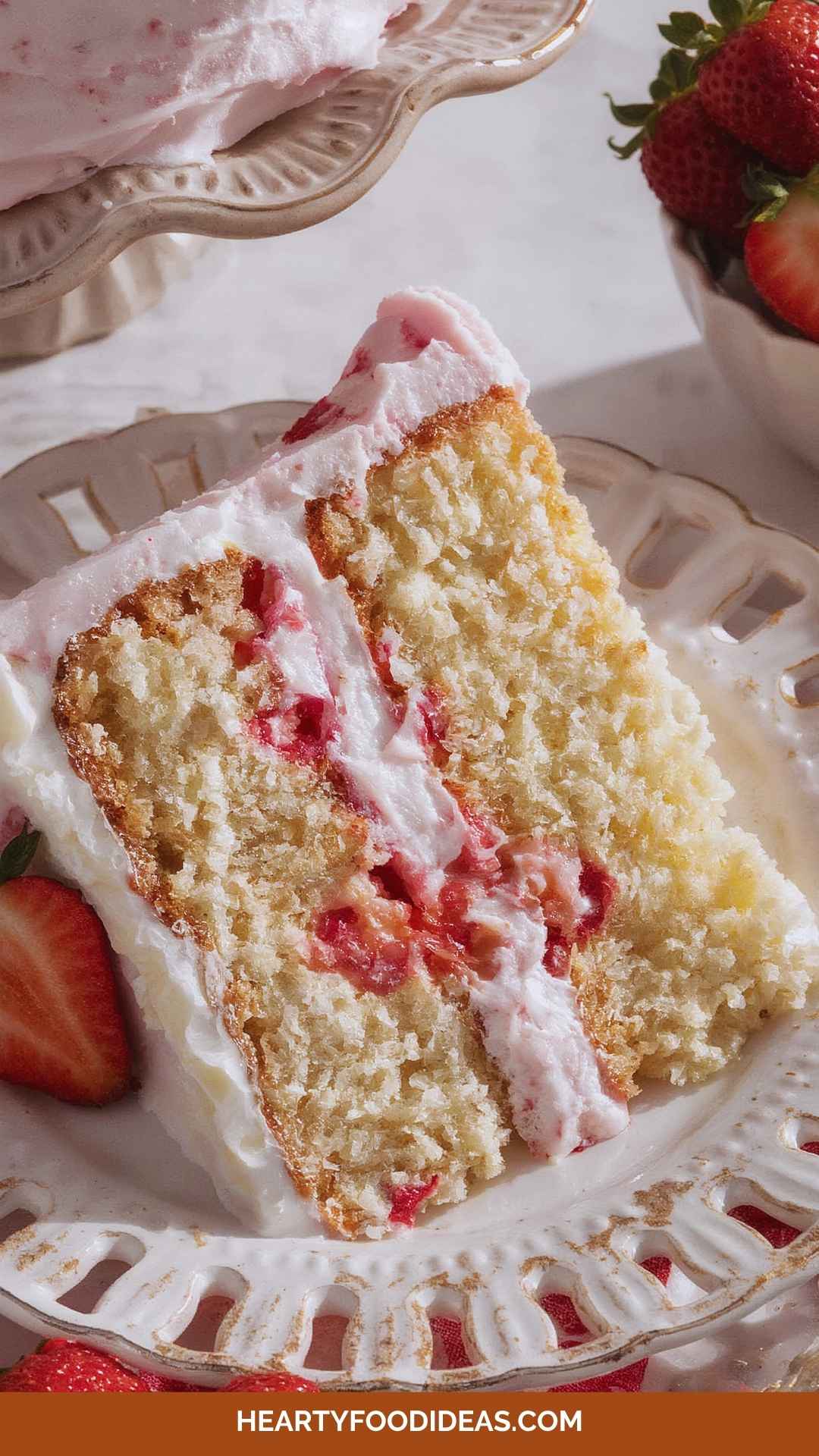 How to Make Strawberry Ice Cream Cake How to Make Strawberry Ice Cream Cake