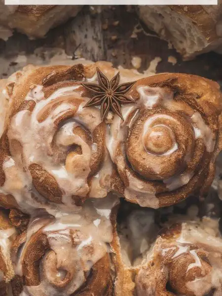 Christmas Cinnamon Rolls